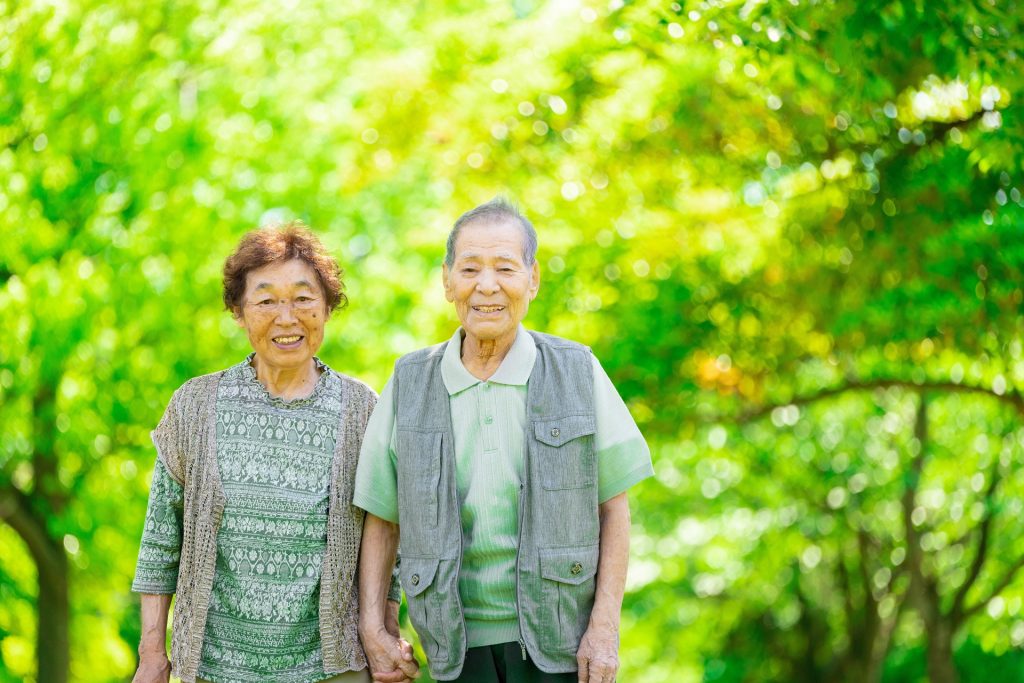 スミスで屋根塗装をした高齢ご夫妻
